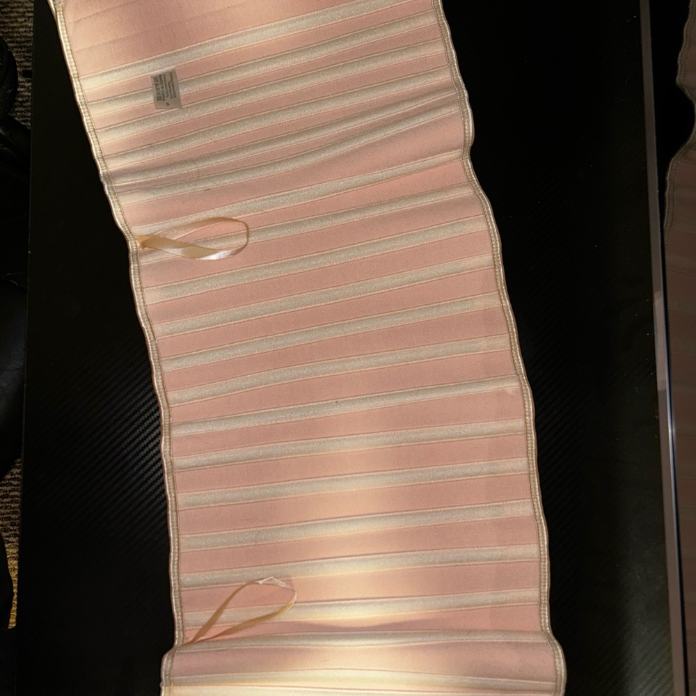 Corset - Picture 7 of 7